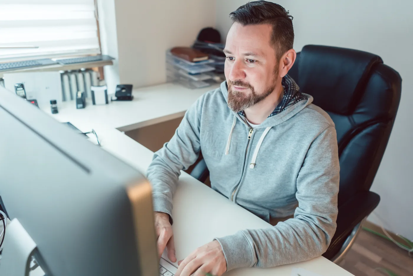 advertising agency make money online